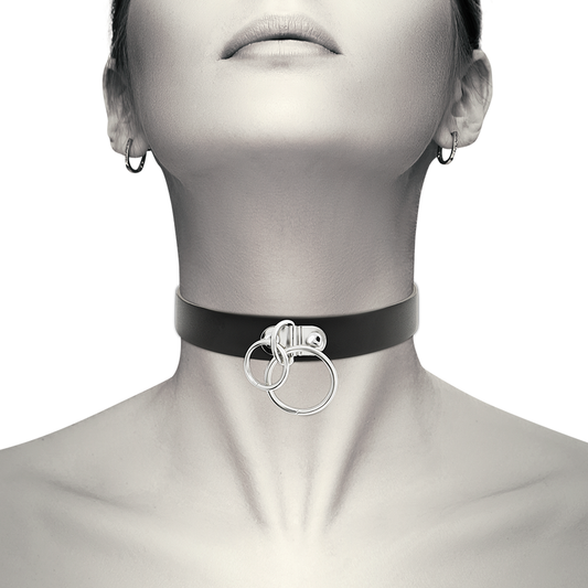 COQUETTE CHIC DESIRE - DOUBLE RING VEGAN LEATHER CHOKER - Image 2
