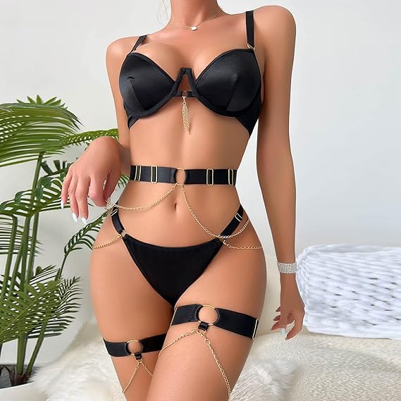 SET LENJERIE NEGRU SENSUELLE