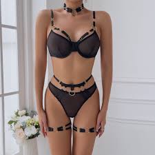 SET LENJERIE SEXY 4 PIESE NEGRU