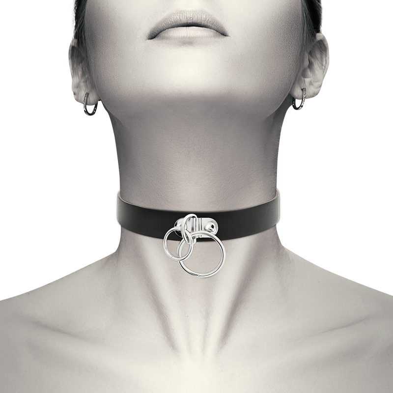 COQUETTE CHIC DESIRE - DOUBLE RING VEGAN LEATHER CHOKER - Image 2
