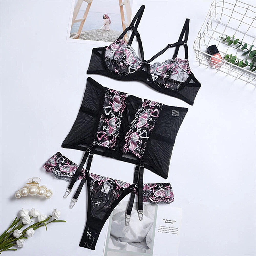 SET SEXY DIN DANTELA NEAGRA